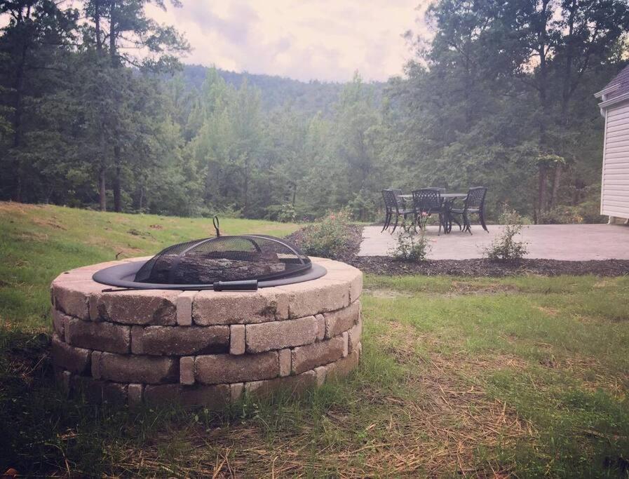 Primrose Cottage - Private Lake, Hot Tub, Atv Trails Mena エクステリア 写真