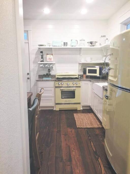 Primrose Cottage - Private Lake, Hot Tub, Atv Trails Mena エクステリア 写真