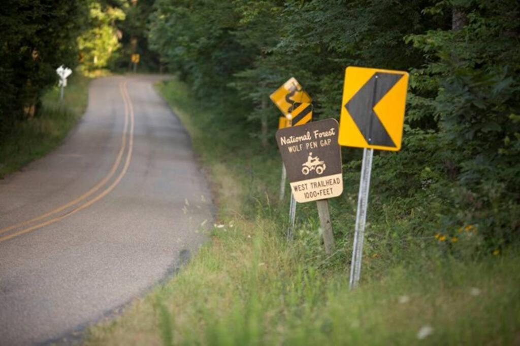 Primrose Cottage - Private Lake, Hot Tub, Atv Trails Mena エクステリア 写真
